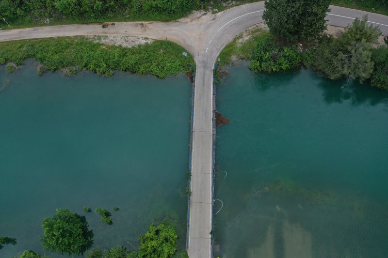 Fotografije iz zraka poplavljenih polja na vrgoračkom području