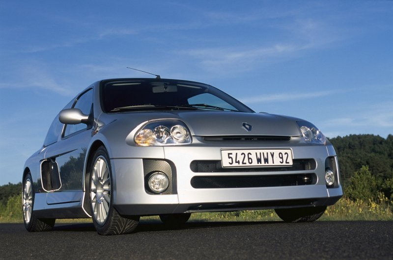 Renault Clio R.S. V6 24V