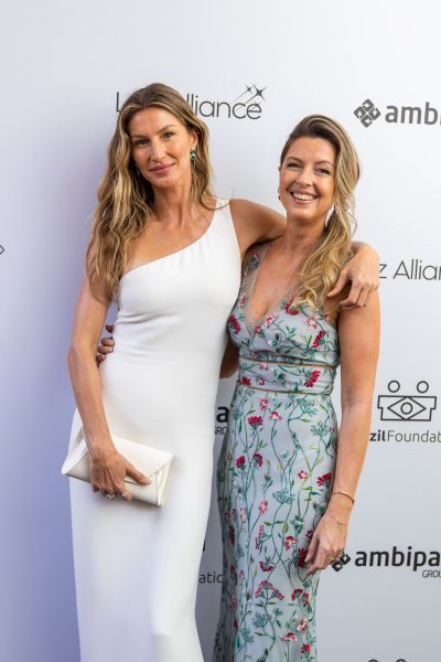 Gisele Bundchen sa sestrom blizankom Patriciom