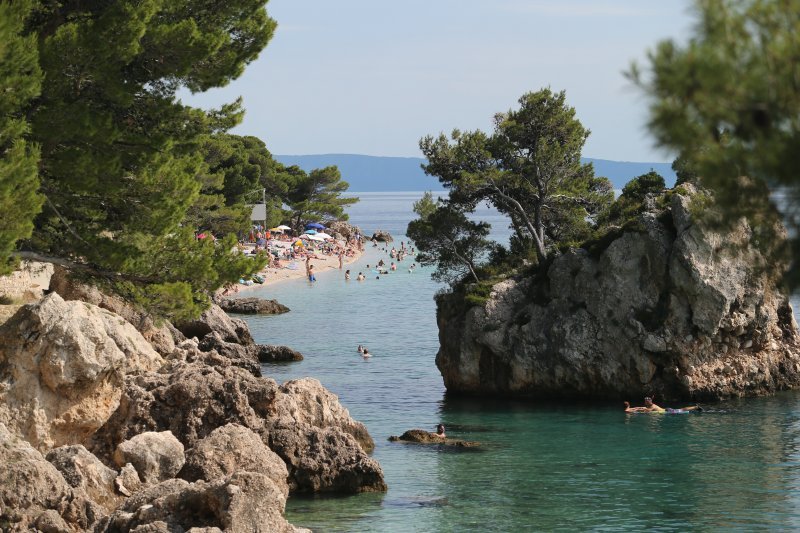 Plaža Punta Rata, Brela