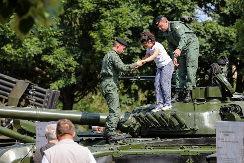 Izložba vojne opreme i naoružanja Hrvatske vojske na Jarunu