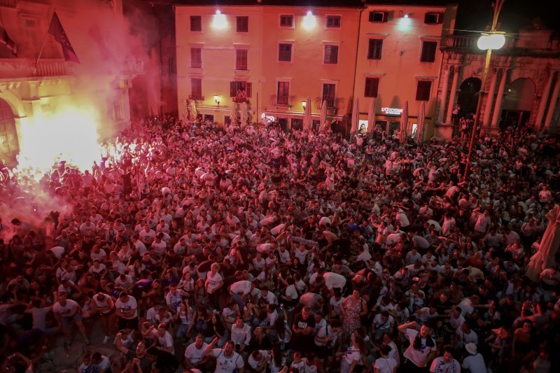 Zadar slavi svoje heroje - doček košarkaša Zadra na Narodnom trgu, 4.6.2023.