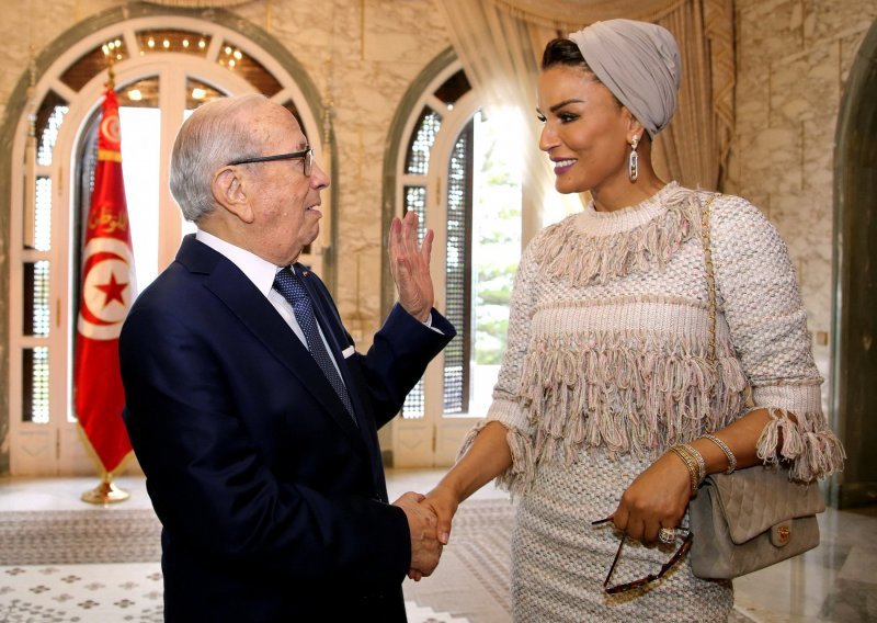 Moza bint Nasser