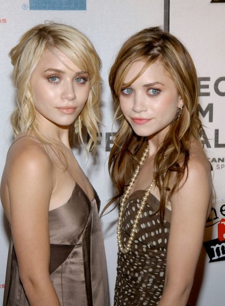 Mary-Kate i Ashley Olsen (2004.)