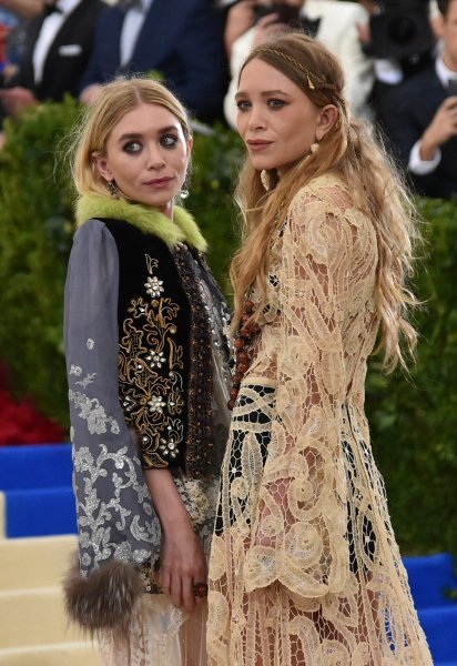 Mary-Kate i Ashley Olsen (2017.)