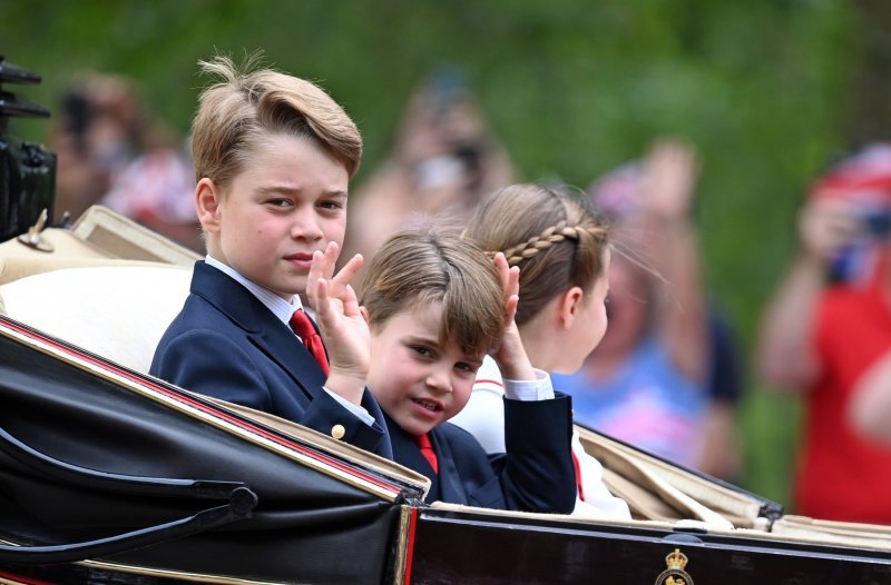 Prinčevi George i Louis, princeza Charlotte