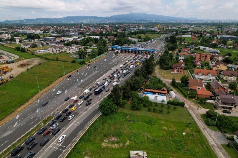 Gužva na Lučkom iz zraka