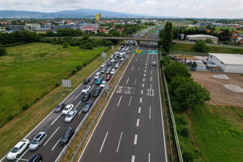 Gužva na Lučkom iz zraka