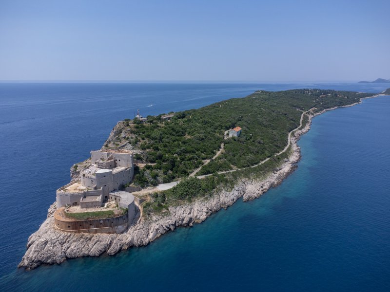 Punta Oštro, poluotok Prevlaka