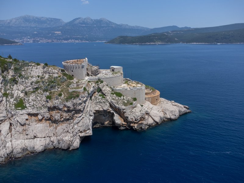 Punta Oštro, poluotok Prevlaka