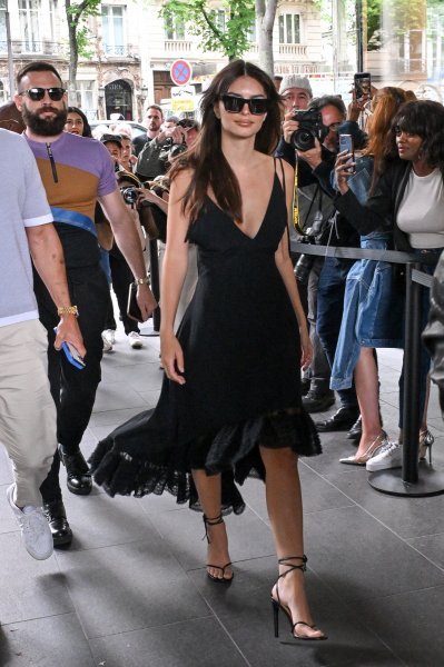 Emily Ratajkowski