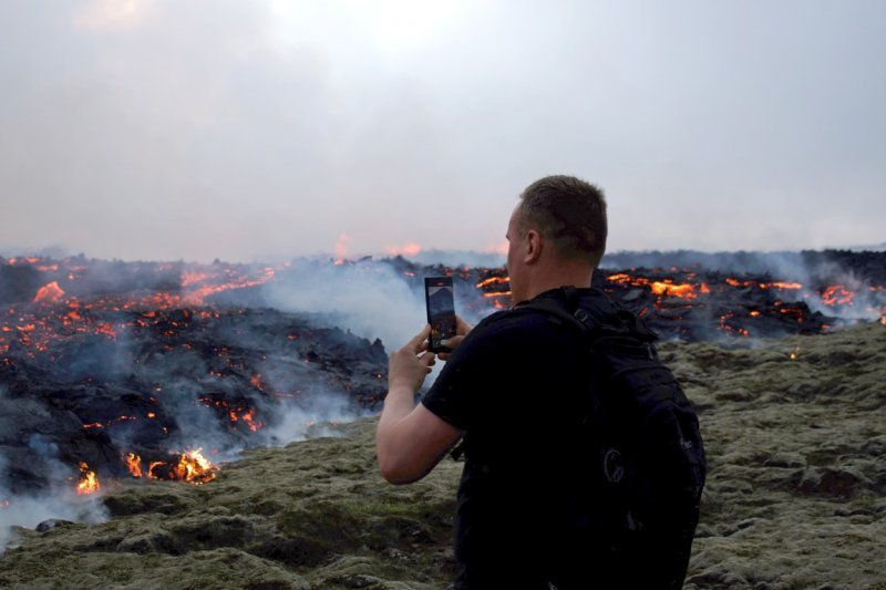 Na Islandu erumpirao vulkan