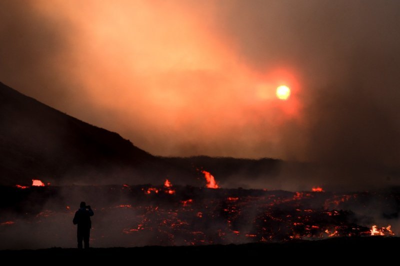 Na Islandu erumpirao vulkan