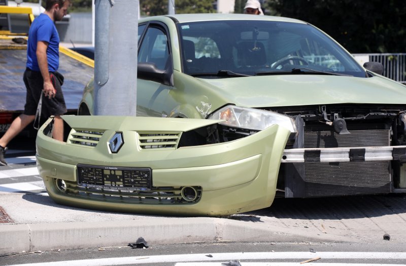 Sudar dvaju automobila u Šibeniku