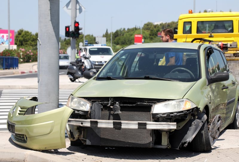 Sudar dvaju automobila u Šibeniku