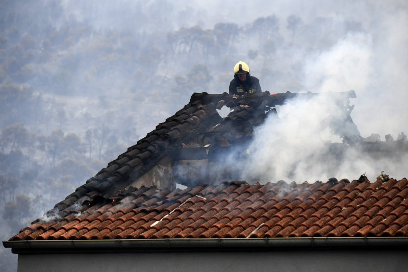 Veliki požar kod Grebaštice