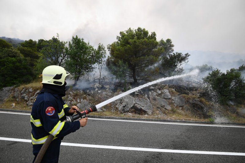 Veliki požar kod Grebaštice