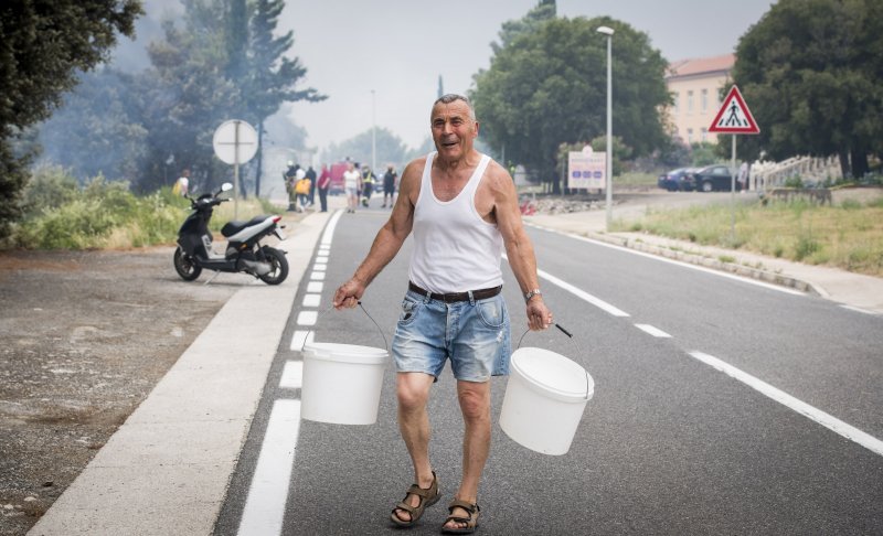 Veliki požar kod Grebaštice