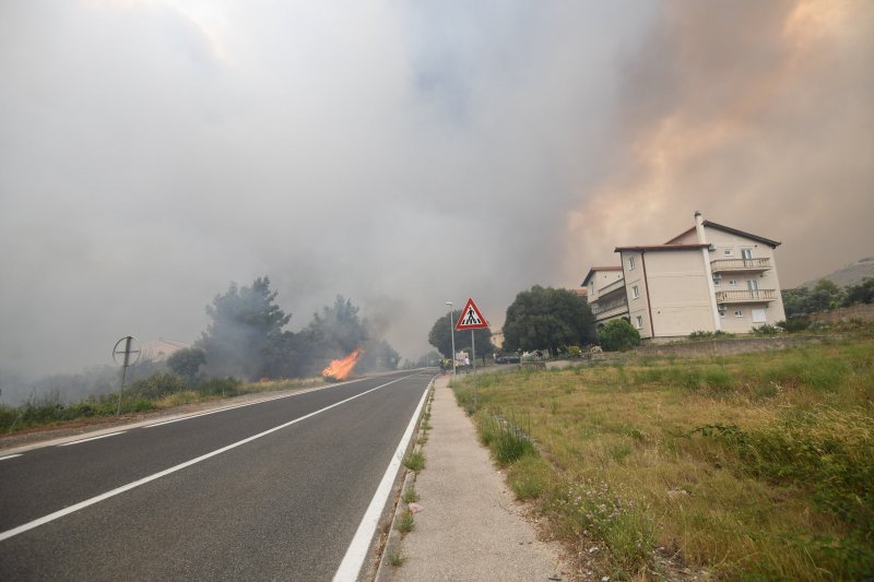 Veliki požar kod Grebaštice