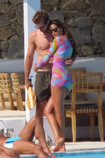 Izabel Goulart i Kevin Trapp na Mykonosu