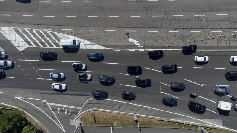 Pogled iz zraka na gužve na naplatnoj postaji Lučko