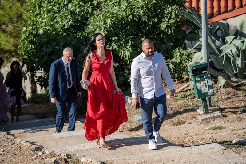 Dolazak gostiju na vjenčanje Jusufa Nurkića i Emine Durić