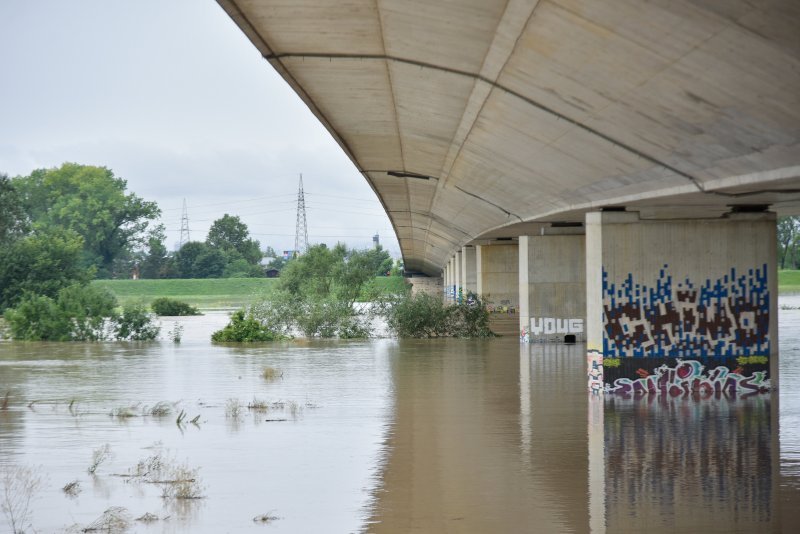 Sava poplavila nasip ispod Domovinskog mosta