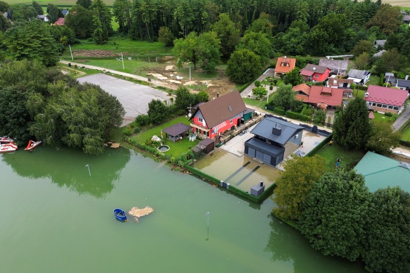 Đelekovec: Pogled iz zraka na posljedice poplave na jezeru Šoderica