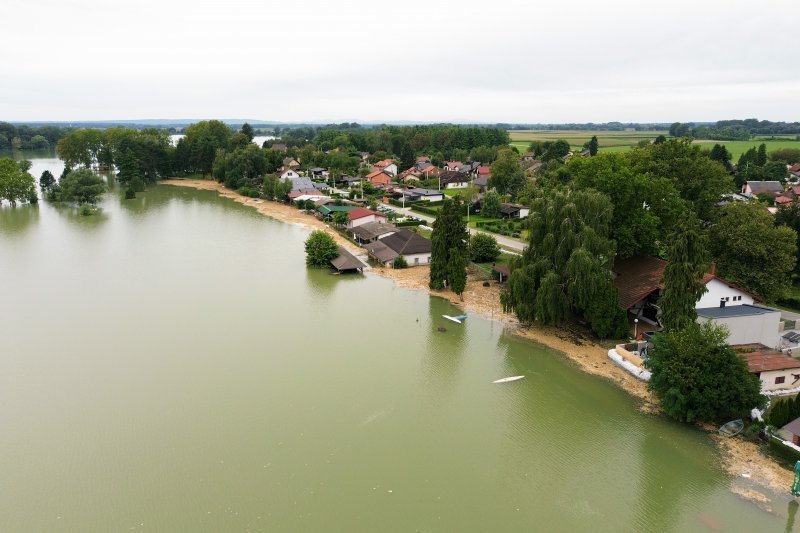 Đelekovec: Pogled iz zraka na posljedice poplave na jezeru Šoderica