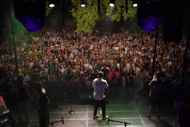 Matija Cvek - koncert na pulskom Kaštelu