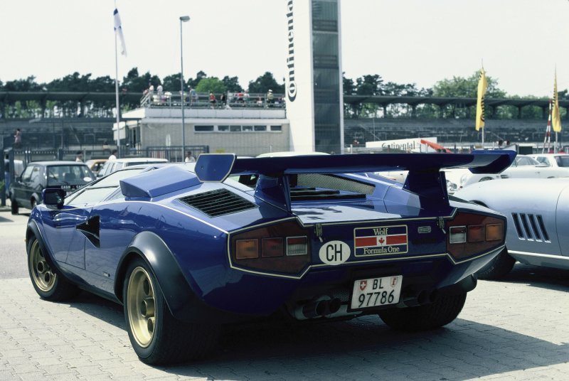 Lamborghini Countach Wolf