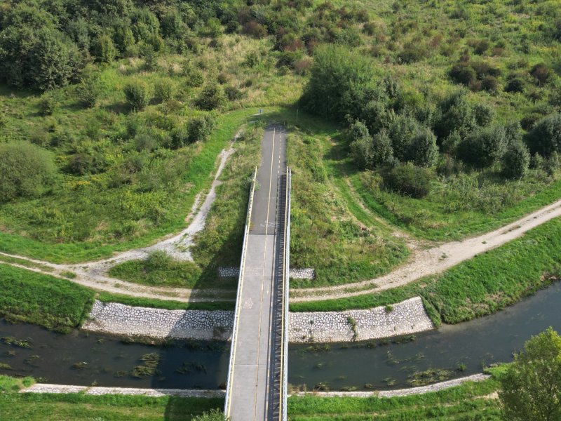 Most kod Varaždina koji završava u polju