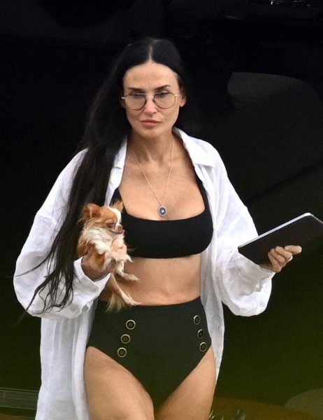 Demi Moore na odmoru u Grčkoj