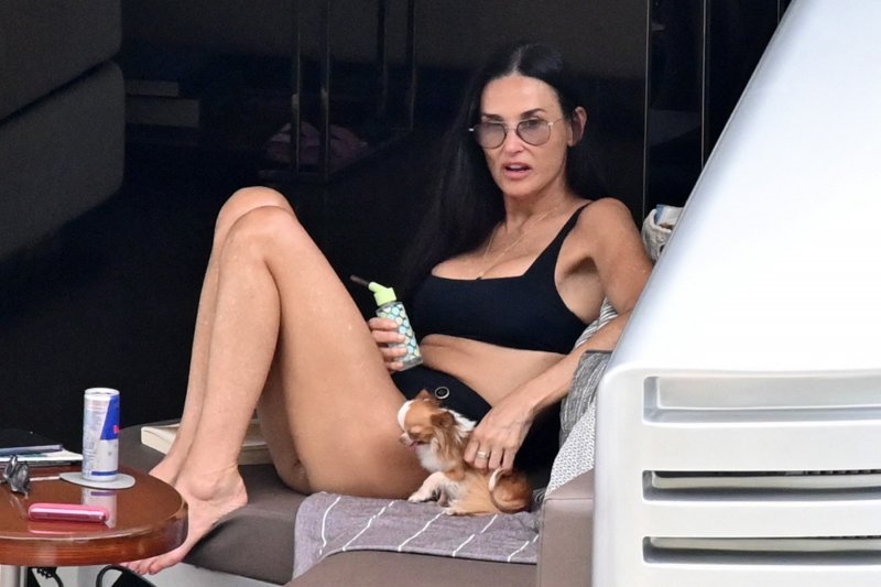 Demi Moore na odmoru u Grčkoj