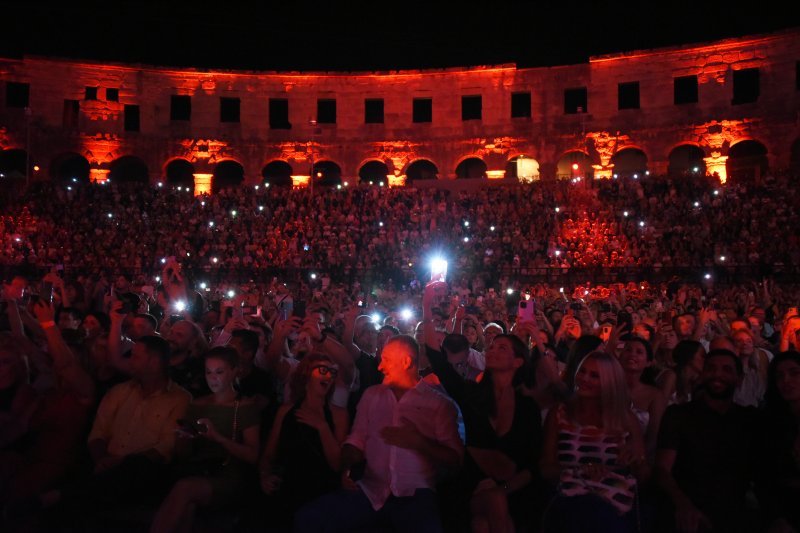 Koncert Zdravka Čolića u pulskoj Areni