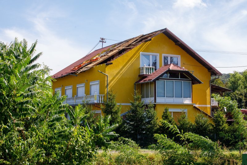 Oluja u Orahovici napravila manju štetu