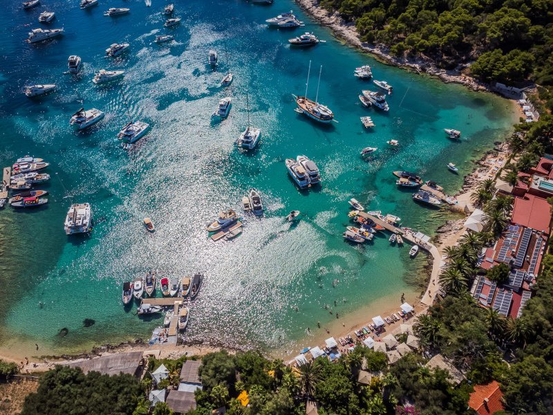 Uvala Vinogradišće na Paklenim otocima