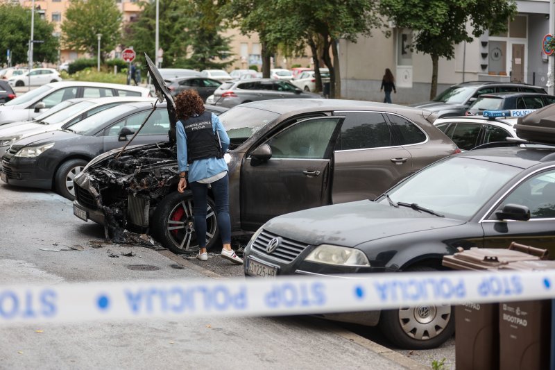 Izgorio Porsche na Malešnici