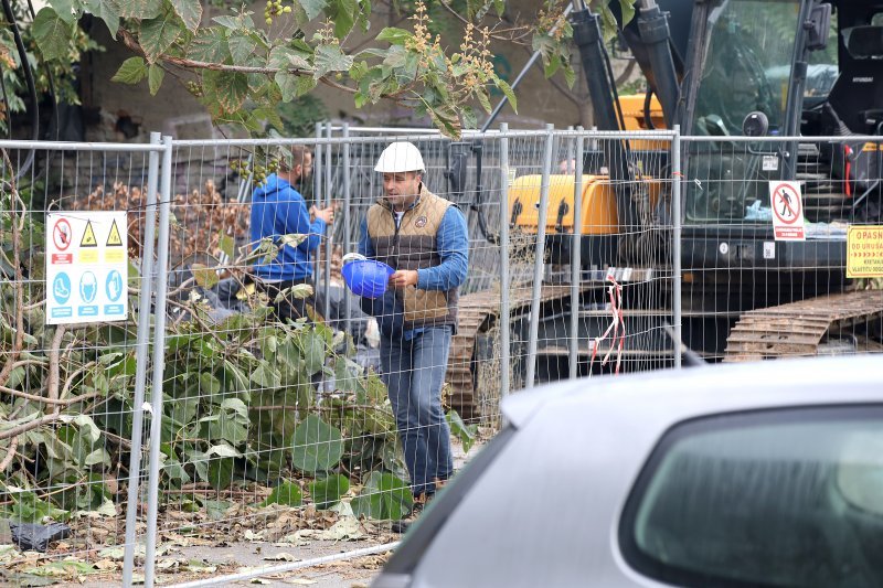 Rušenje zgrade u Paromlinskoj