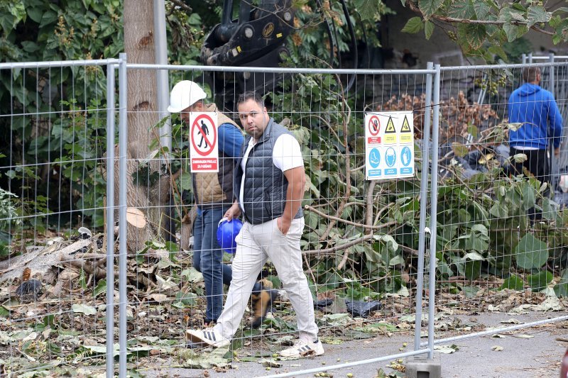 Rušenje zgrade u Paromlinskoj