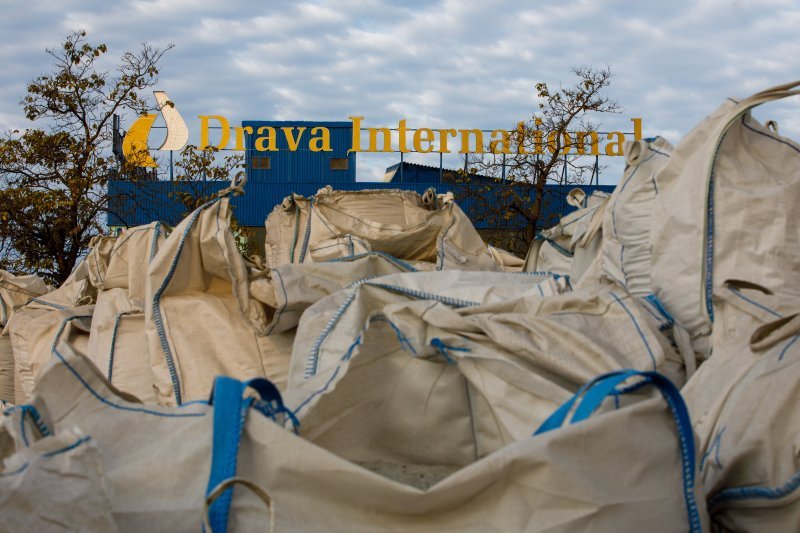 Tvornica Drava International jutro nakon požara