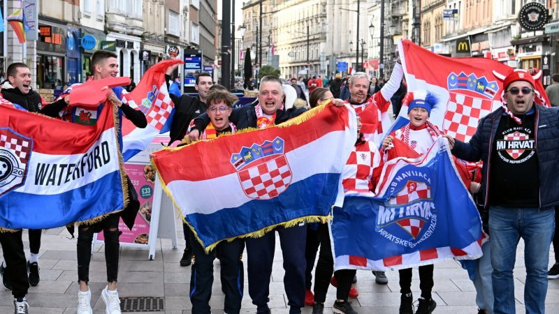 Cardiff, 15.10.2023 - Nogomet: Hrvatski navijači pred utakmicu Wales - Hrvatska