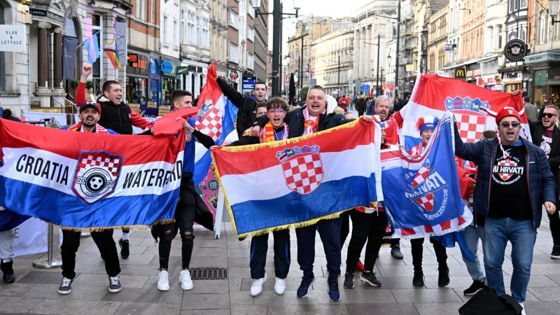 Cardiff, 15.10.2023 - Nogomet: Hrvatski navijači pred utakmicu Wales - Hrvatska