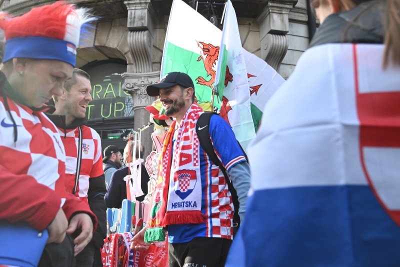 Cardiff, 15.10.2023 - Nogomet: Hrvatski navijači pred utakmicu Wales - Hrvatska