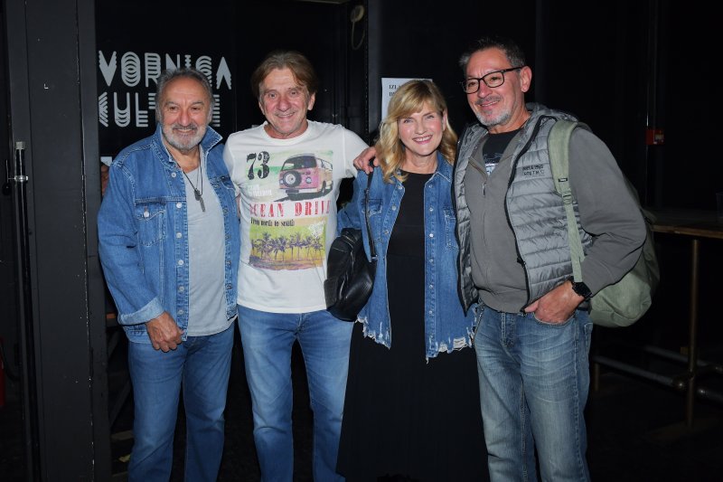 Vladimir Kočiš Zec, Silvestar Dragoje Somi, Sanja Doležal i Miroslav Stanić Jimmy.