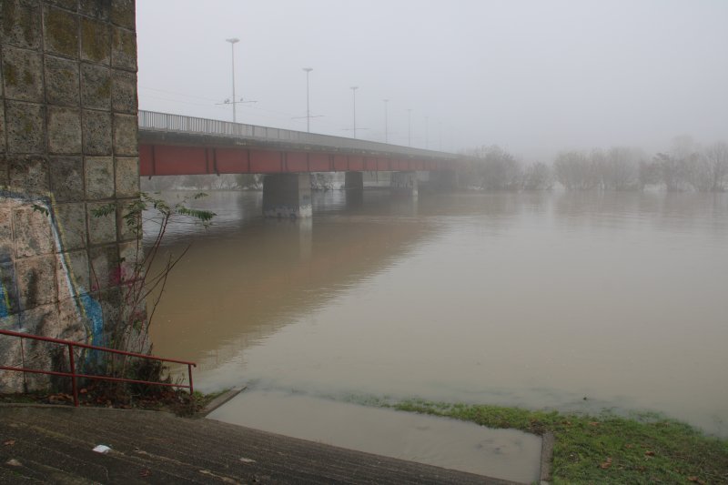 Sava se u Zagrebu izlila iz korita