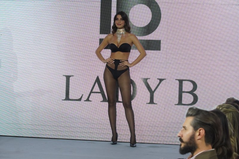 Beograd: Lepa Brena predstavila kolekciju Lady B