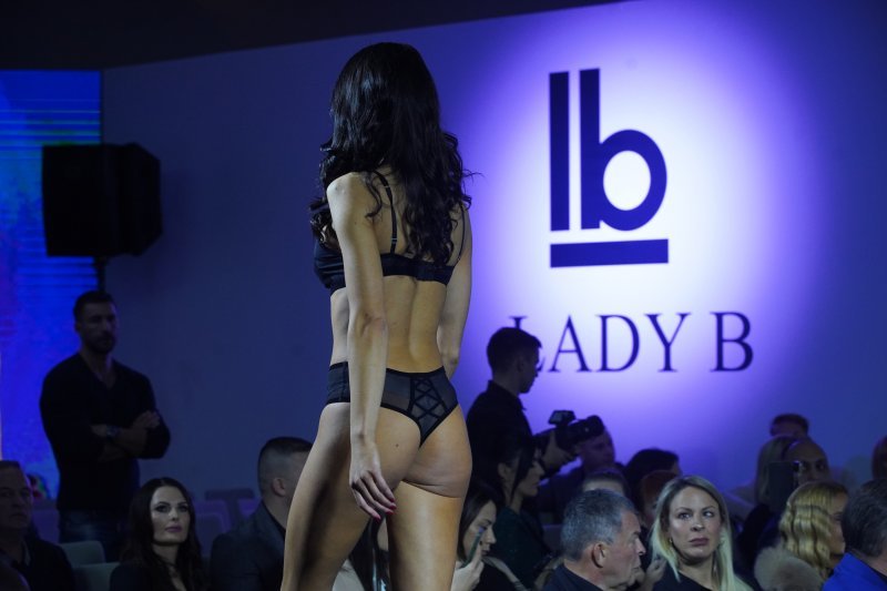 Beograd: Lepa Brena predstavila kolekciju Lady B