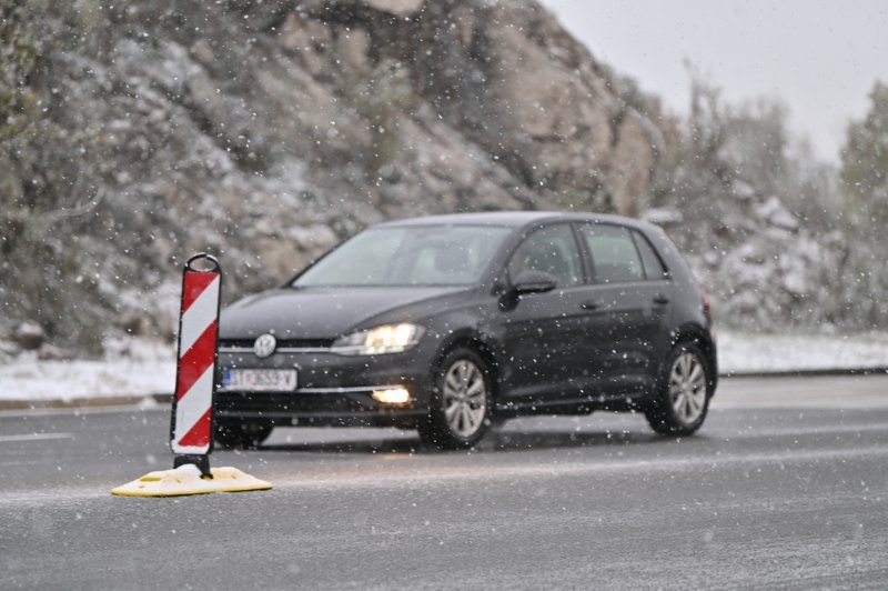 Snijeg na autocesti A1 kod Zagvozda