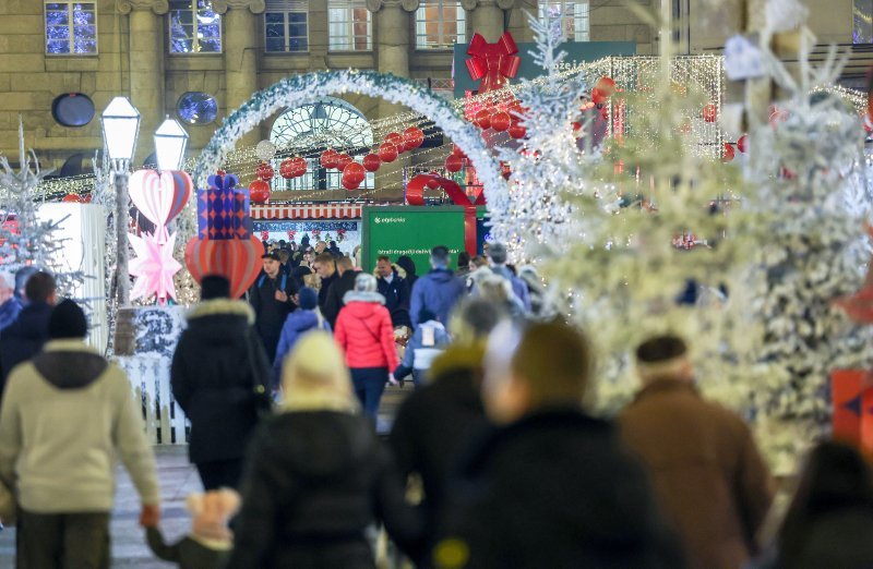 Večernja šetnja Adventom u Zagrebu